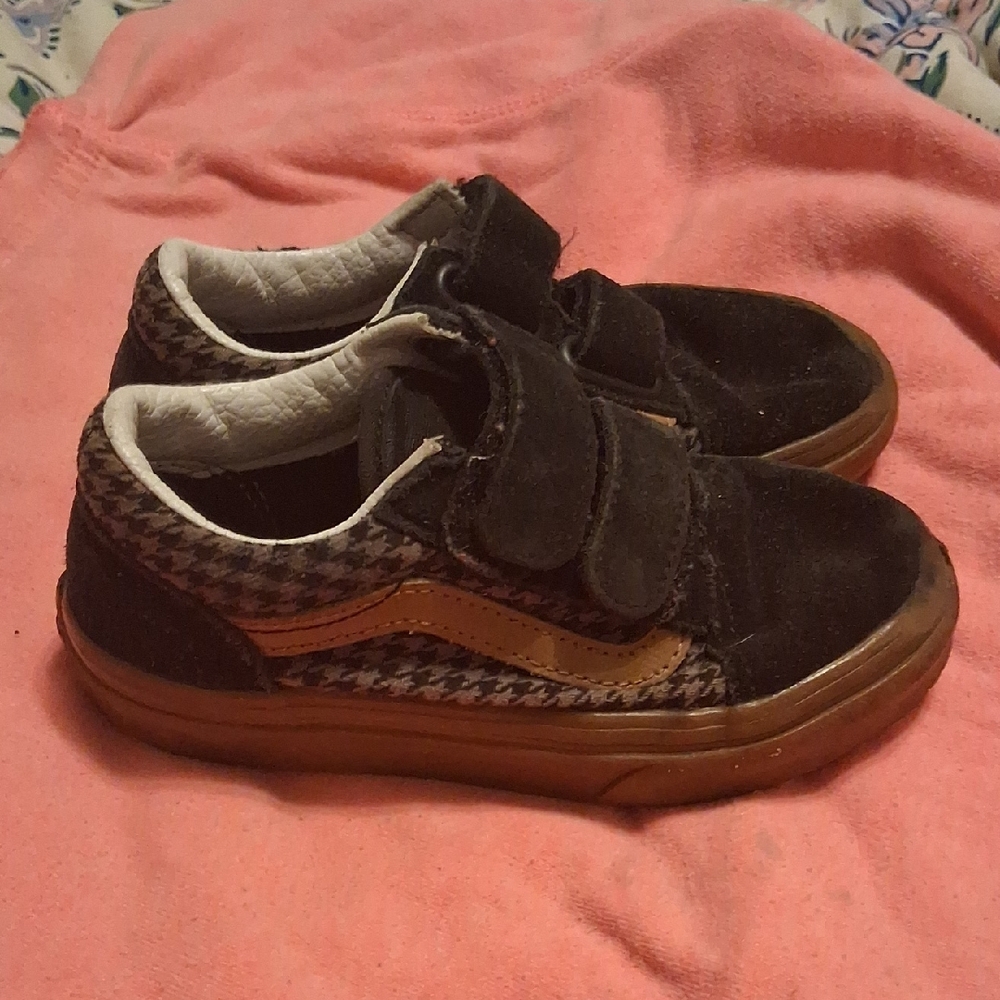 Kids Size 1 Houndstooth Vans